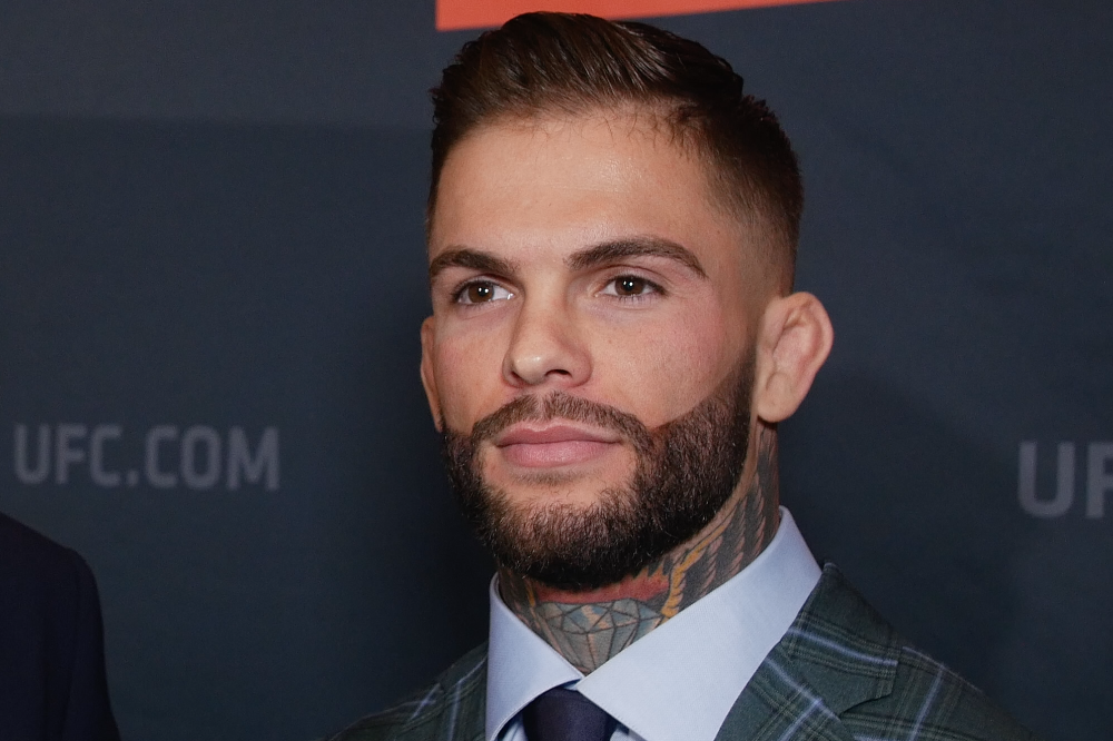 Гарбрант коди. Стрижки Cody Garbrandt. Cody Garbrandt прическа. Коди Гарбрандт стрижка. Коди Гарбрандт борода.